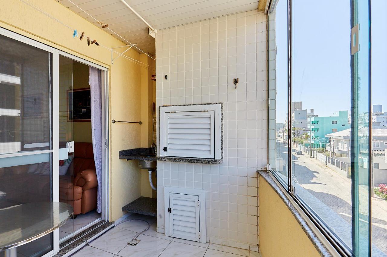 1040 - Departamento 2 Quartos Na Rua Pirajica . 200 M Da Praia Bombinhas Centro Exterior foto
